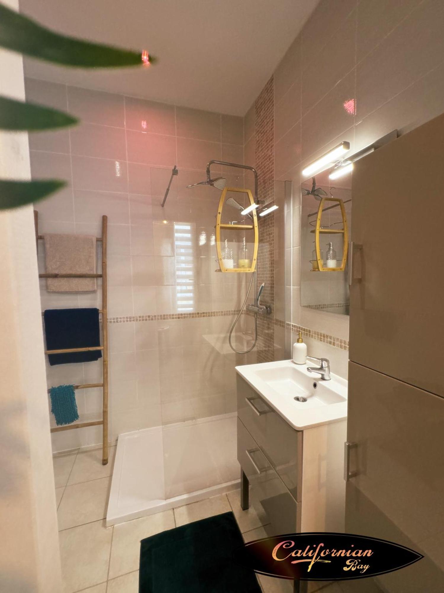 Compromis Appartement Maison Sainte-Savine Екстер'єр фото
